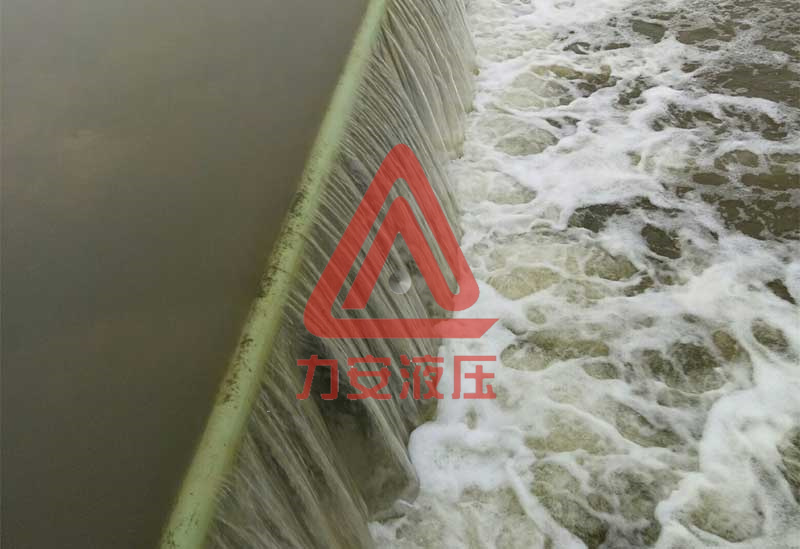 鋼壩、液壓壩