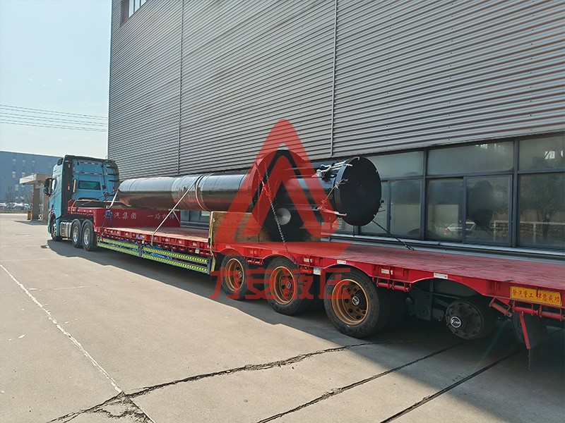 鑄造機(jī)內(nèi)導(dǎo)油缸